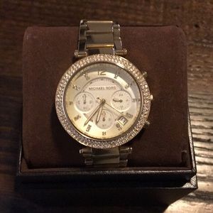Michael kors gold watch
